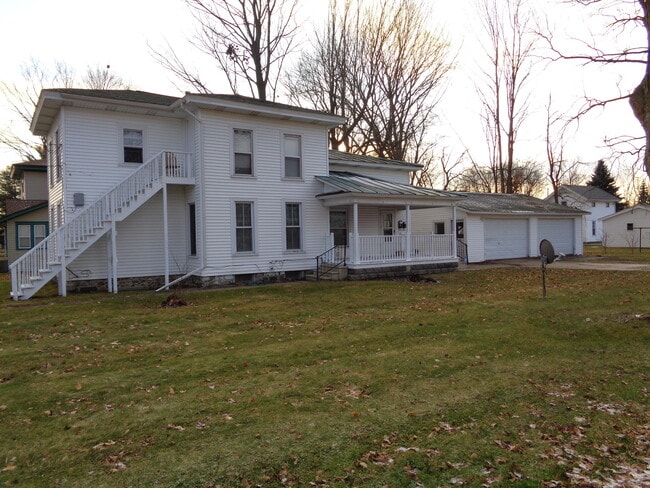 property at 302 E Division St