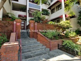 730 W 4th St in Long Beach, CA - Building Photo