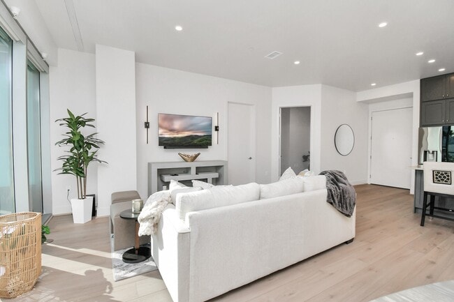 property at 1600 Post Oak Blvd