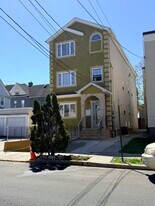 208 Vine St, Unit 1 Floor in Elizabeth, NJ - Building Photo