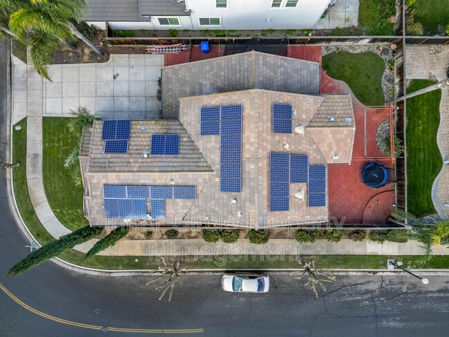 812 Shasta Daisy Dr in Brentwood, CA - Building Photo - Building Photo