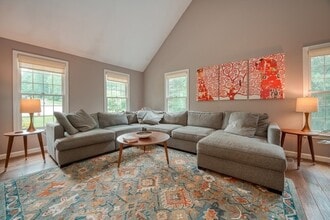 7 Magnolia Dr in Ayer, MA - Building Photo - Building Photo