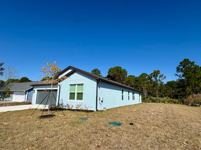 2647 Jupiter Blvd SW in Palm Bay, FL - Foto de edificio - Building Photo