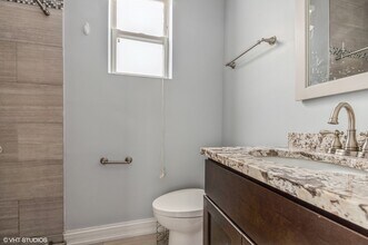 1535 N Campbell Ave, Unit 3 in Chicago, IL - Building Photo - Building Photo