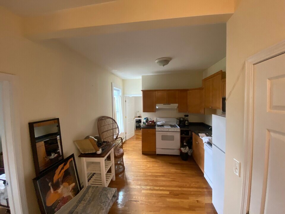 40 Florence St, Unit 46-1 in Somerville, MA - Building Photo