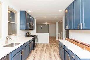 6136 N Mozart St in Chicago, IL - Building Photo