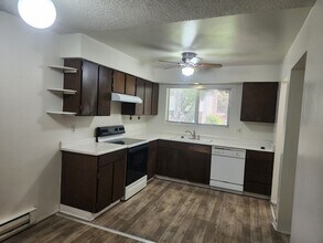 356 Smithridge Park in Reno, NV - Building Photo - Building Photo