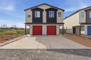 2813 Trumbull Rd in Phoenix, AZ - Building Photo