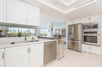155 Ocean Lane Dr, Unit 408-308 in Key Biscayne, FL - Building Photo - Building Photo
