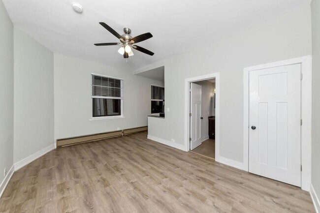 property at 635 W Barry Ave