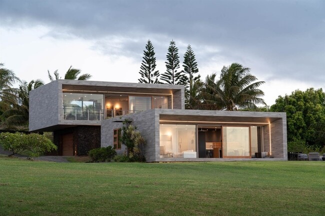 property at 454 Hoolawa Rd