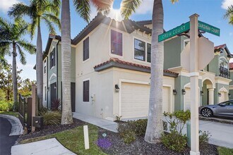 4999 Oarsman Ct in Sarasota, FL - Building Photo - Building Photo