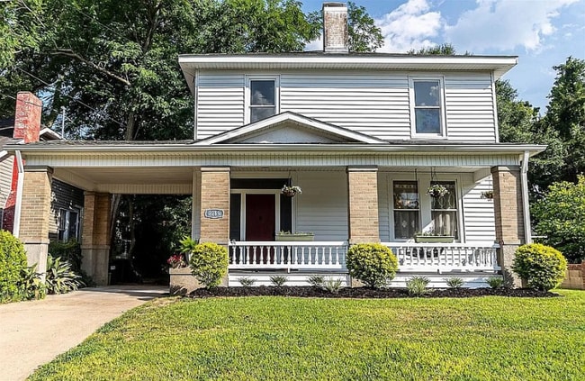 property at 2219 Thornton Ct