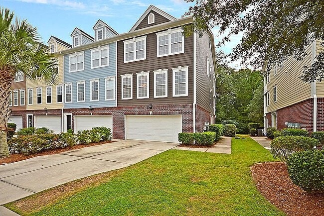 9035 Parlor Dr in Ladson, SC - Building Photo - Building Photo