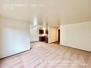 1121 N 200th St, Unit Unit 104 in Shoreline, WA - Building Photo - Building Photo