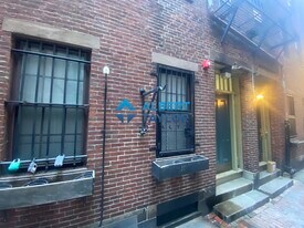 5 Champney Pl, Unit 1 in Boston, MA - Building Photo