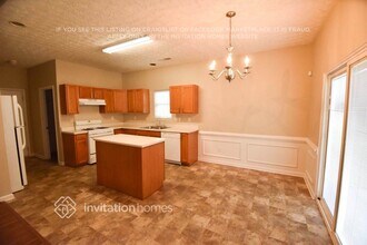 6872 Bridgewood Dr in Austell, GA - Foto de edificio - Building Photo