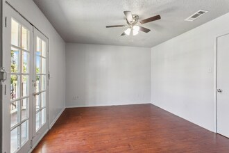 3 Shepard Ct in New Orleans, LA - Building Photo - Building Photo