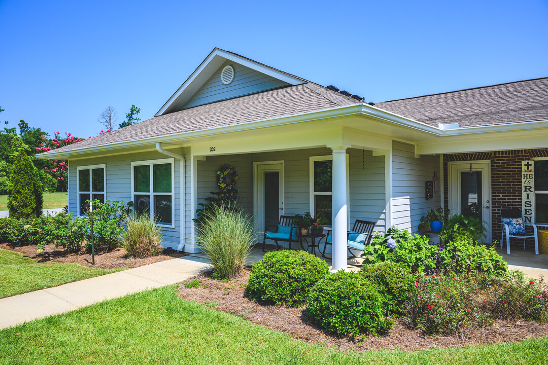 Live Oak Village in Foley, AL - Foto de edificio