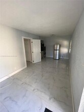 645 NE 35th St in Oakland Park, FL - Building Photo - Building Photo