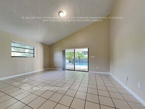 8600 SW 140th Terrace in Palmetto Bay, FL - Building Photo - Building Photo