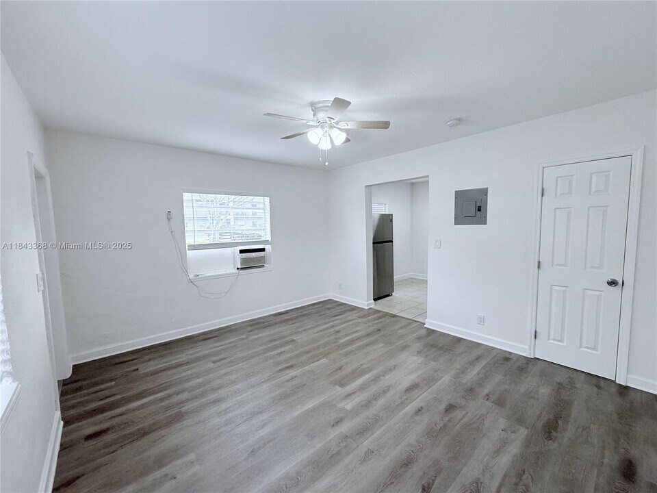 1625 S Federal Hwy in Lake Worth Beach, FL - Building Photo