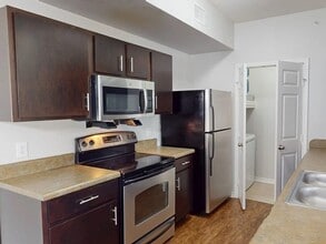 Village at Juban Lakes in Denham Springs, LA - Building Photo - Building Photo