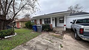 3527 S Ewing Ave in Dallas, TX - Building Photo