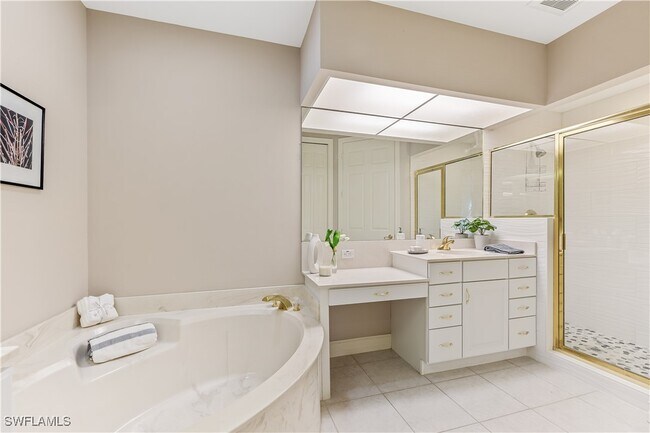 property at 4970 Westchester Ct