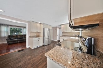 6 Ellery St in Braintree, MA - Building Photo - Building Photo