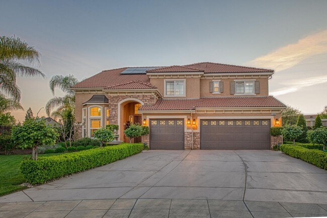 property at 10509 N Sierra Vista Ave