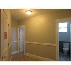 245 W North Ave, Unit 209 in Chicago, IL - Foto de edificio - Building Photo