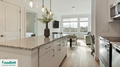 10670 Jake Jabs Blvd, Unit 4311 in Longmont, CO - Foto de edificio - Building Photo