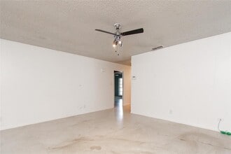 2524 Berkett Dr in Austin, TX - Building Photo - Building Photo