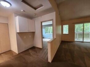 15300 112th Ave NE in Bothell, WA - Building Photo - Building Photo