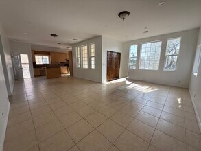 2045 Bellevue Dr in Glendale, CA - Foto de edificio - Building Photo