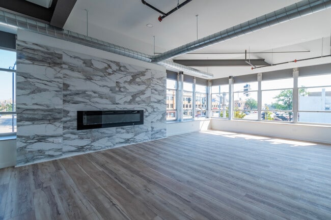 2202 Lombard Ave in Berwyn, IL - Building Photo - Building Photo