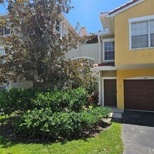 5500 BENTGRASS Dr in Sarasota, FL - Building Photo - Building Photo