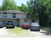 706 Harris Ave in Pasadena, TX - Foto de edificio - Building Photo