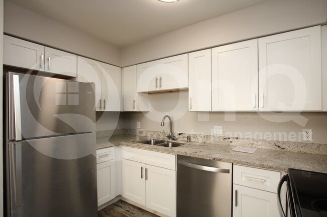 2807 E Paradise Ln in Phoenix, AZ - Building Photo - Building Photo