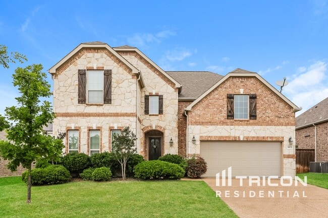 property at 9578 Amberwoods Ln