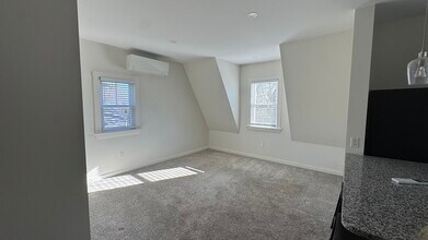 329 Summer St, Unit #3 in Manchester by the Sea, MA - Building Photo - Building Photo