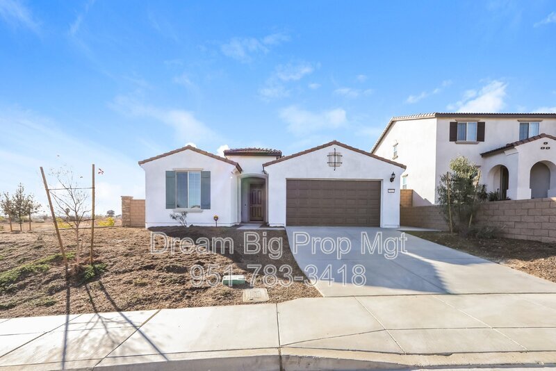 25441 Luna Peak Rd in Menifee, CA - Building Photo