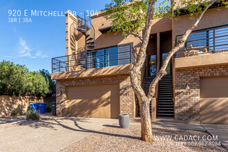 920 E Mitchell Dr in Phoenix, AZ - Foto de edificio - Building Photo