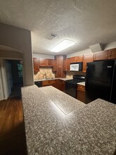 5942 Willow Glen Dr in Houston, TX - Building Photo - Building Photo