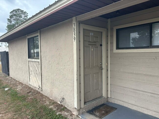 property at 3839 NW Huntsboro St