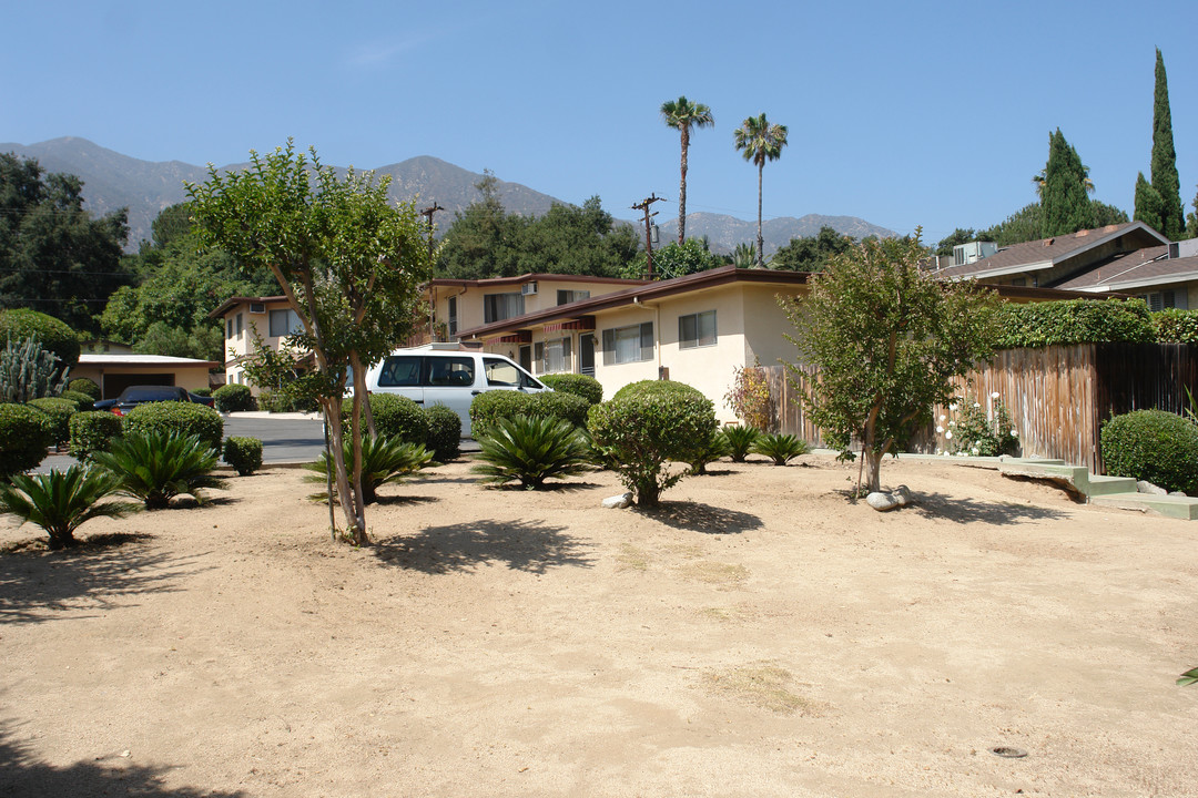 Palms Apartments in Sierra Madre, CA - Building Photo