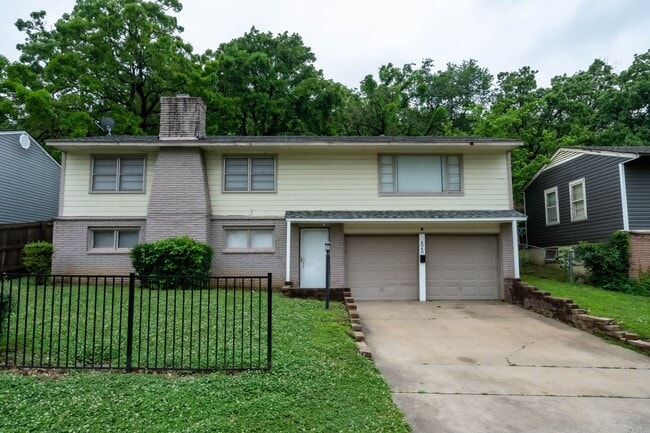 4040 N Elgin Ave in Tulsa, OK - Building Photo - Building Photo