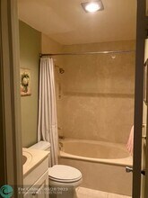 6243 Bay Club Dr in Fort Lauderdale, FL - Building Photo - Building Photo
