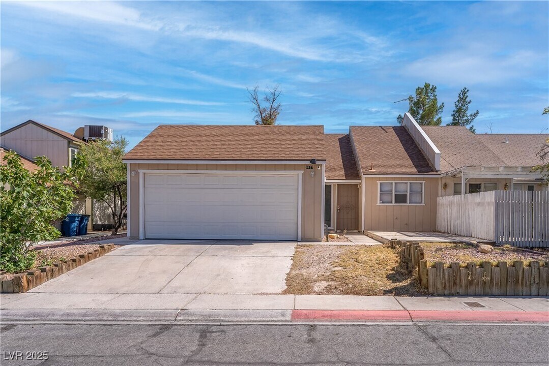 6417 Addely Dr in Las Vegas, NV - Building Photo